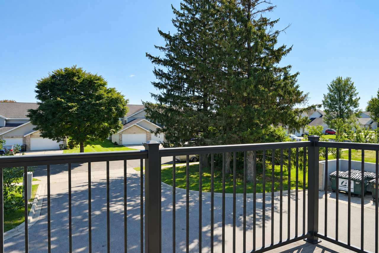 1174 Stonewood Crossing - Photo 6 of 24
