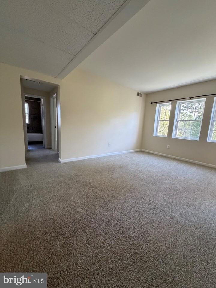 1904 Key Blvd #9455 - Photo 3 of 18