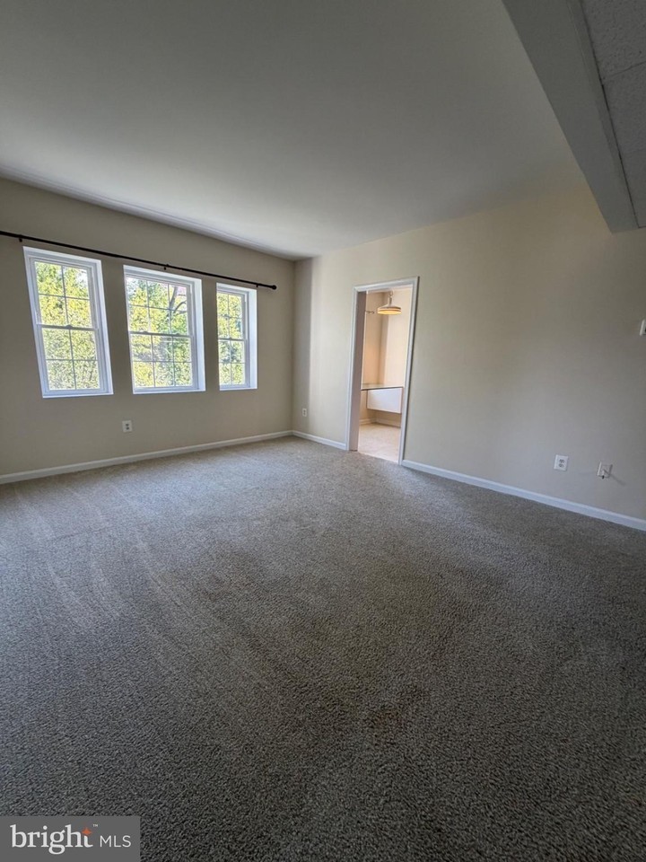1904 Key Blvd #9455 - Photo 4 of 18