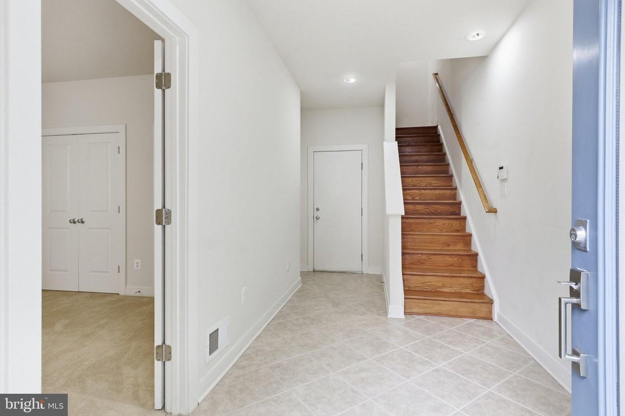 12170 Waveland St - Photo 2 of 44