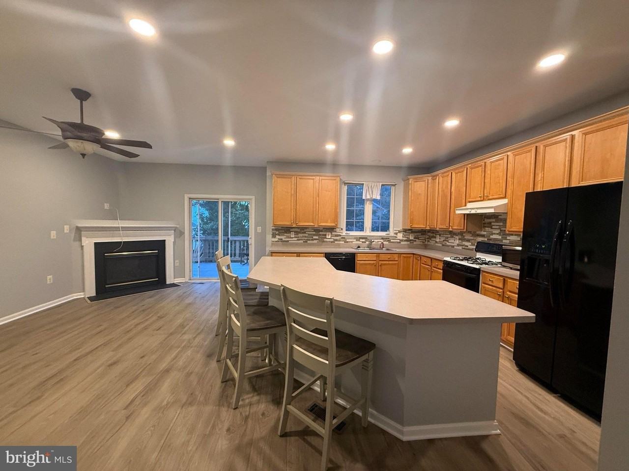 43773 Maison Blanc Sq - Photo 5 of 17