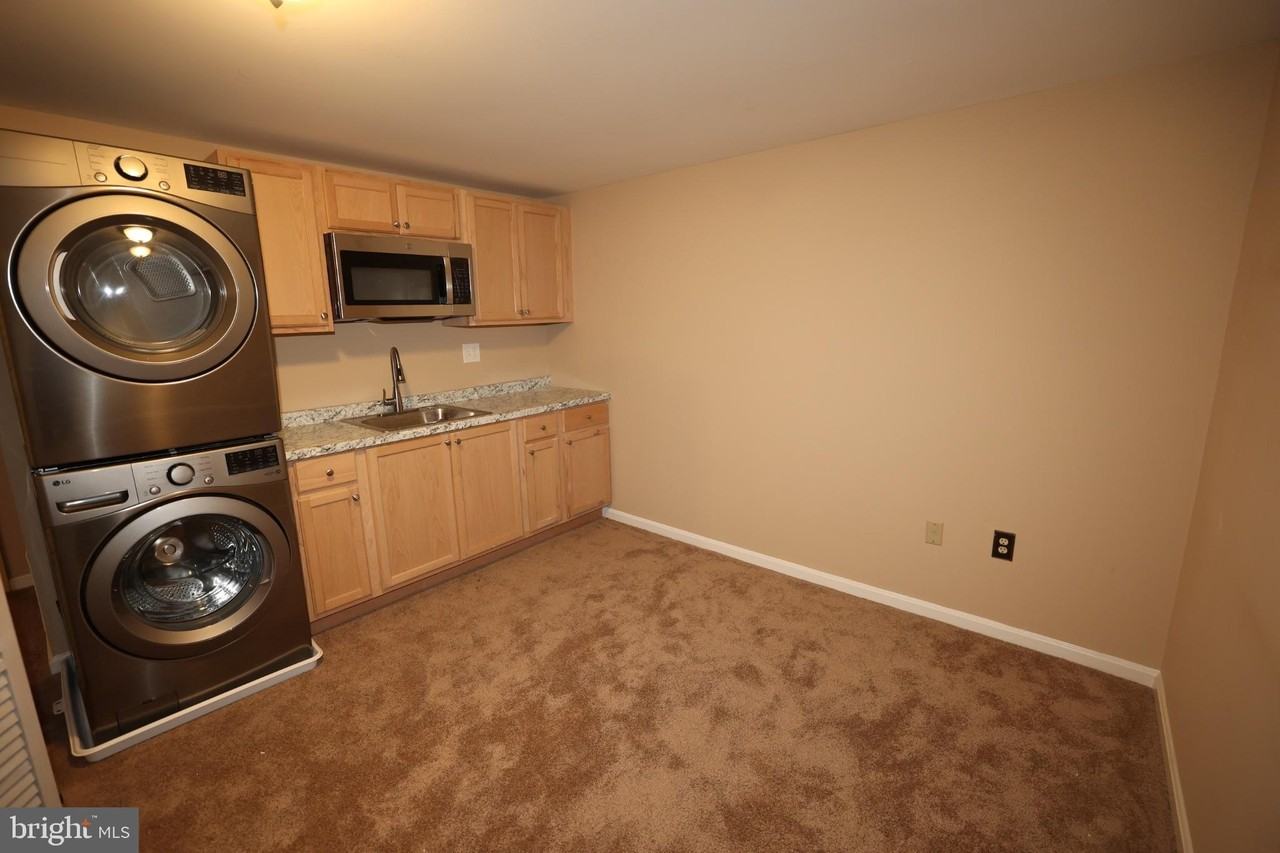 3094 Fennegan Ct - Photo 4 of 10