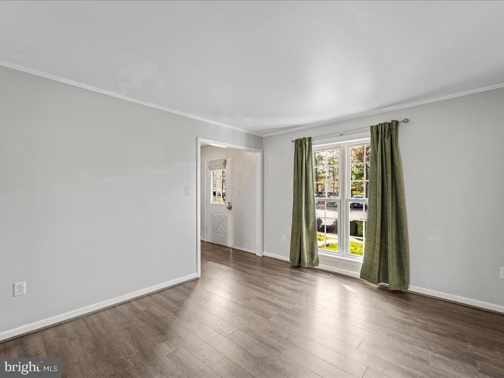 2904 Madeira Ct - Photo 6 of 50