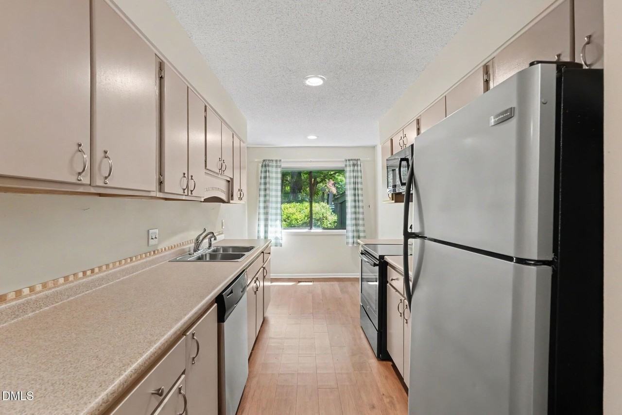 206 Ridge Trl - Photo 4 of 23