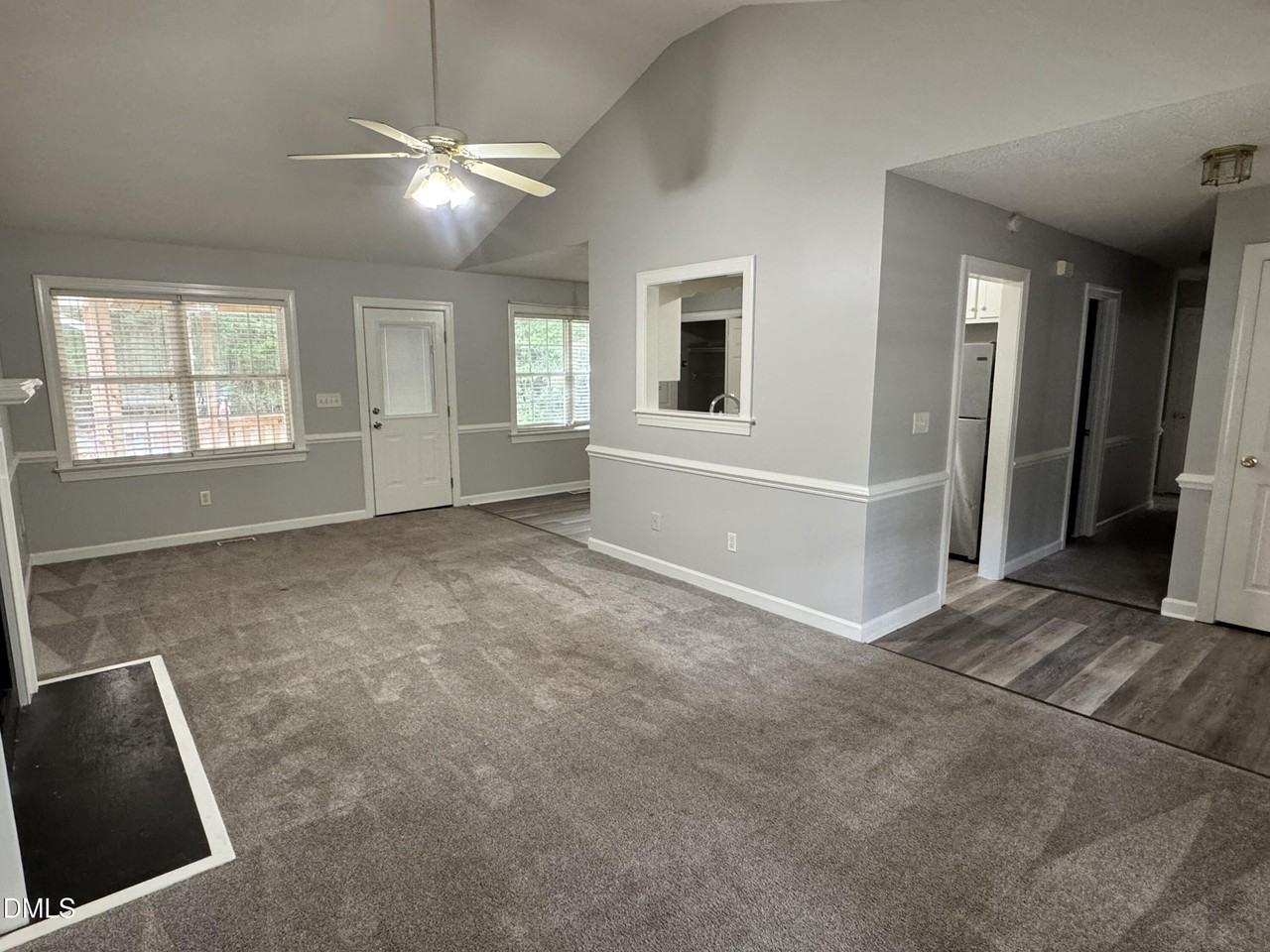 513 N Walnut St - Photo 2 of 9