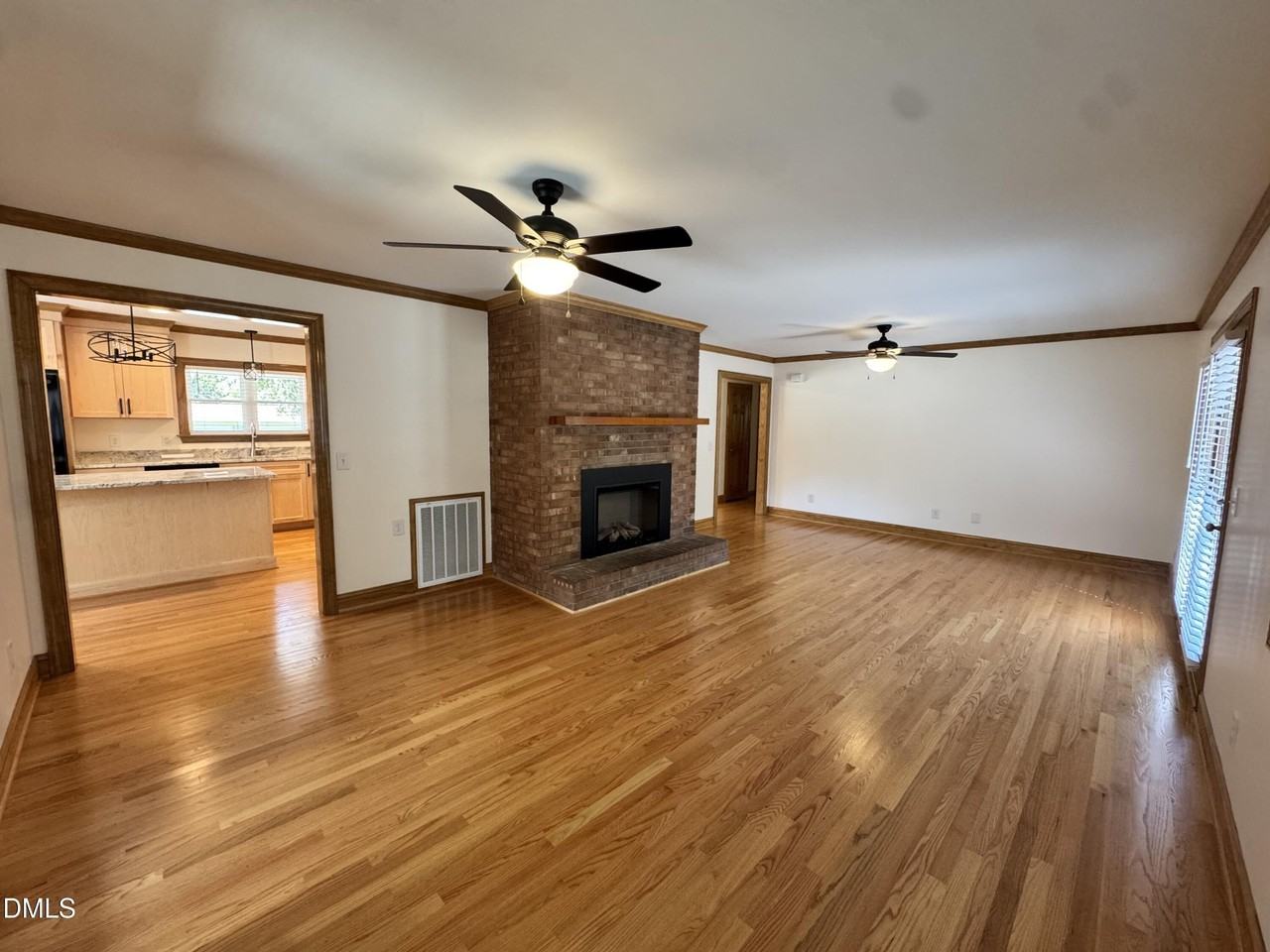 402 N Pine St - Photo 7 of 15