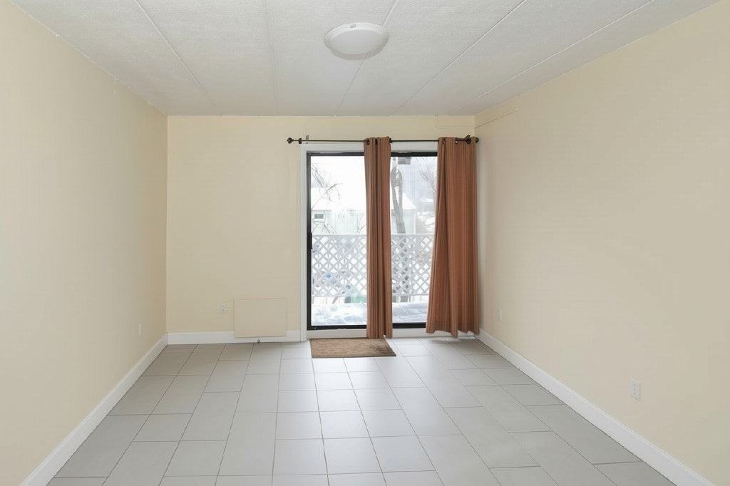 126 Beaver St - Photo 3 of 10
