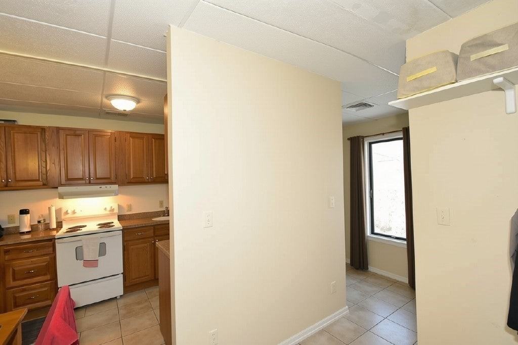 126 Beaver St - Photo 7 of 10