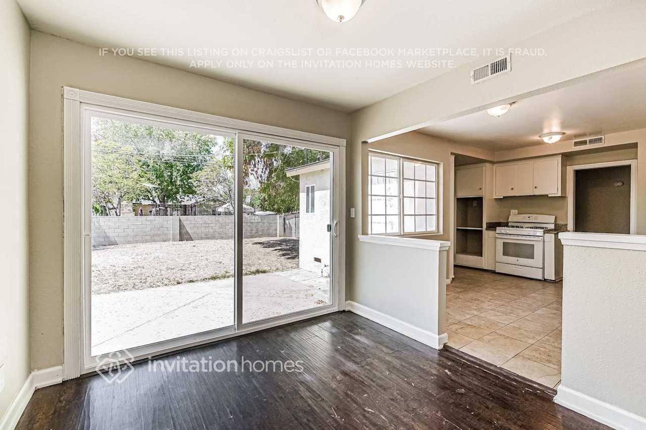 8465 Vassar Ave - Photo 5 of 17
