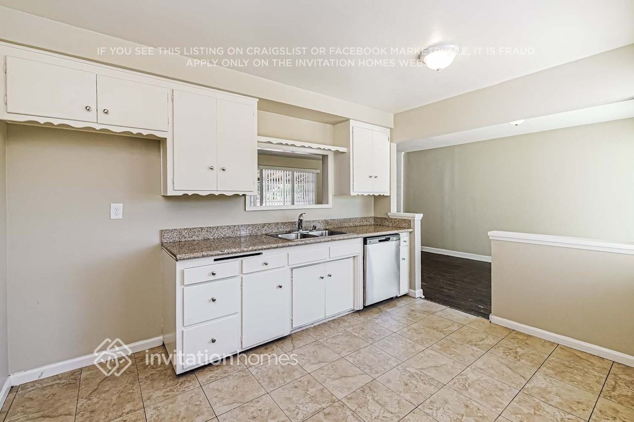 8465 Vassar Ave - Photo 7 of 17