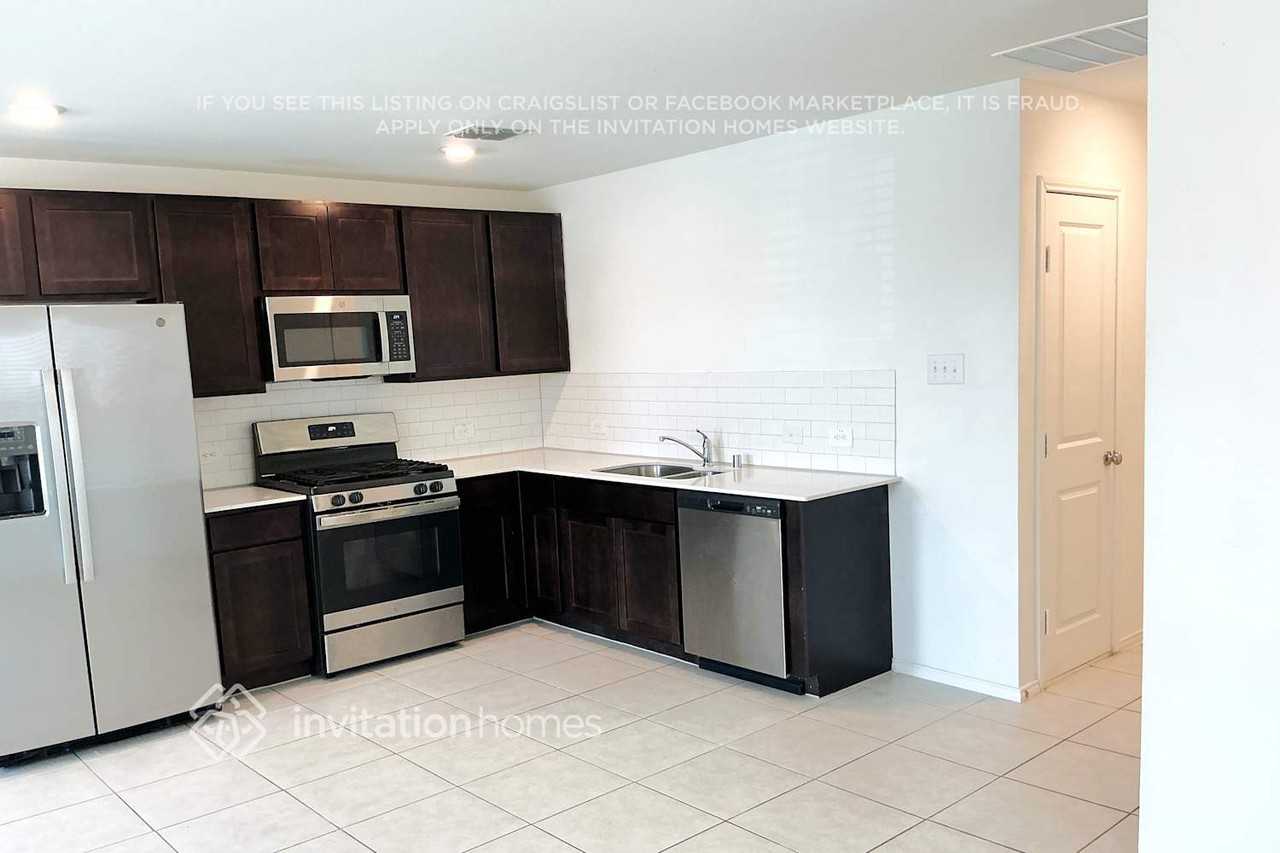 3415 Big Antero Ln - Photo 6 of 11