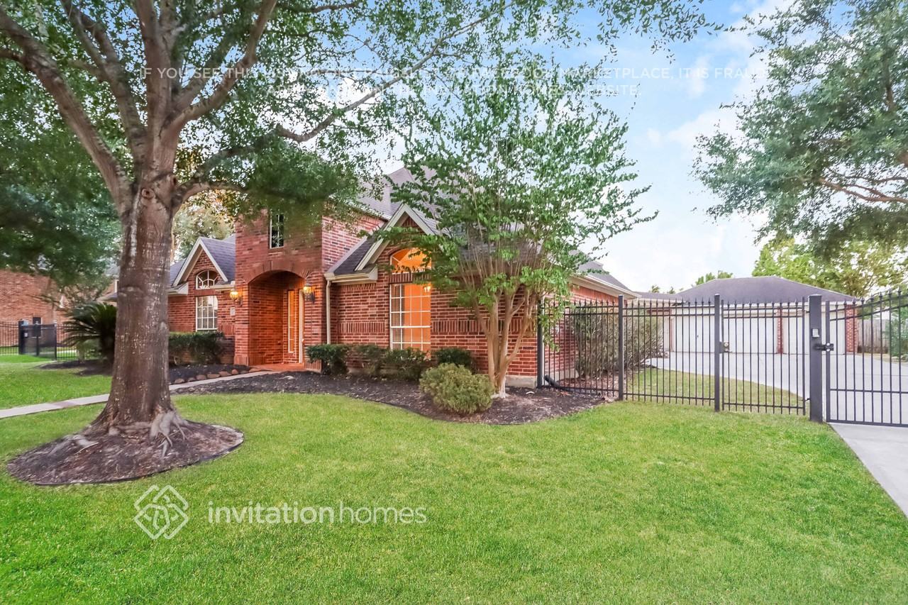 16719 Cypress Bridge Dr - Photo 2 of 16
