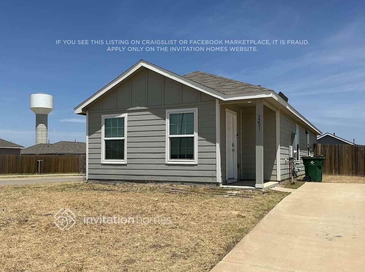 3201 Crestone Dr - Photo 2 of 14