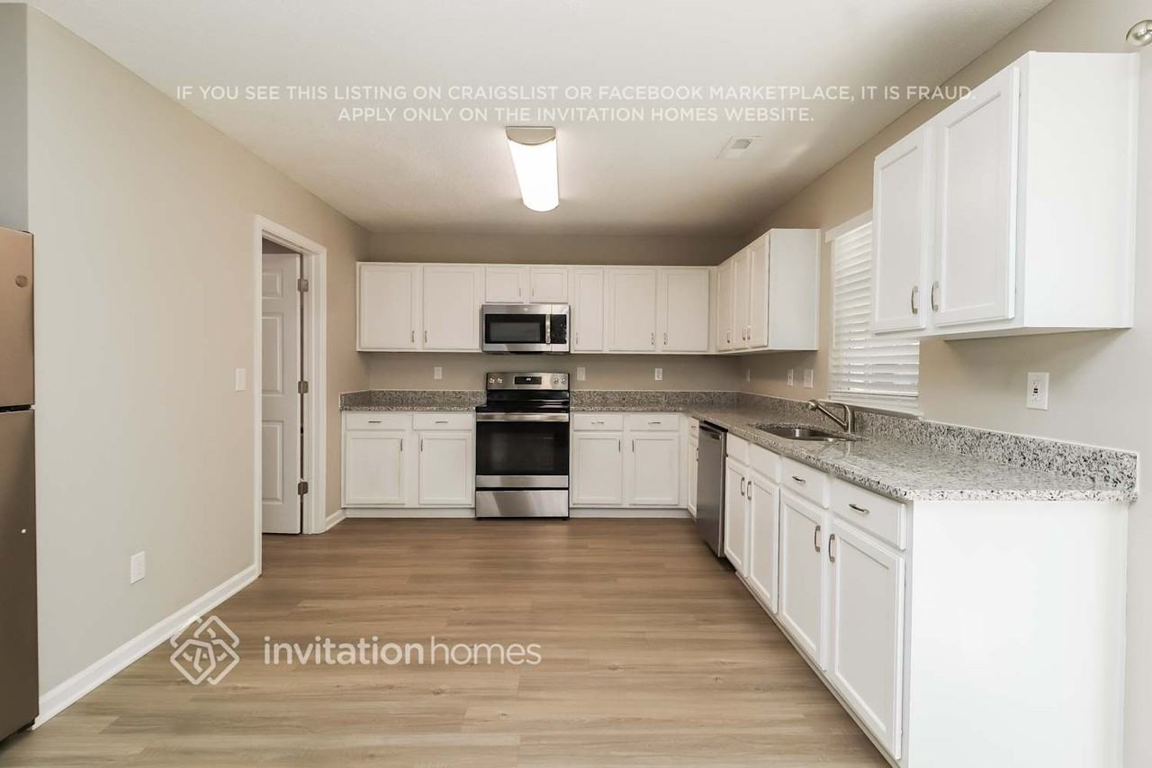 7250 Sandown Ct - Photo 5 of 18