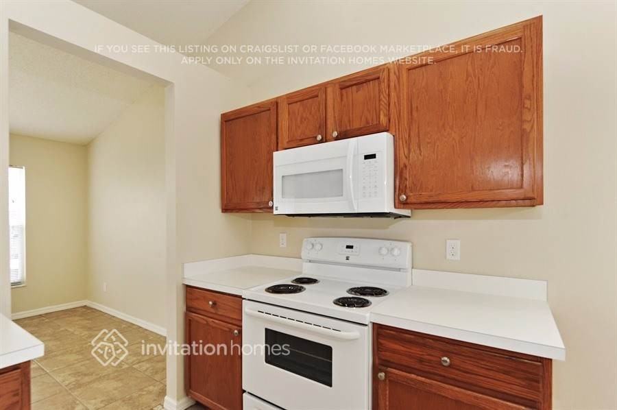 9403 Posen Pl - Photo 6 of 19