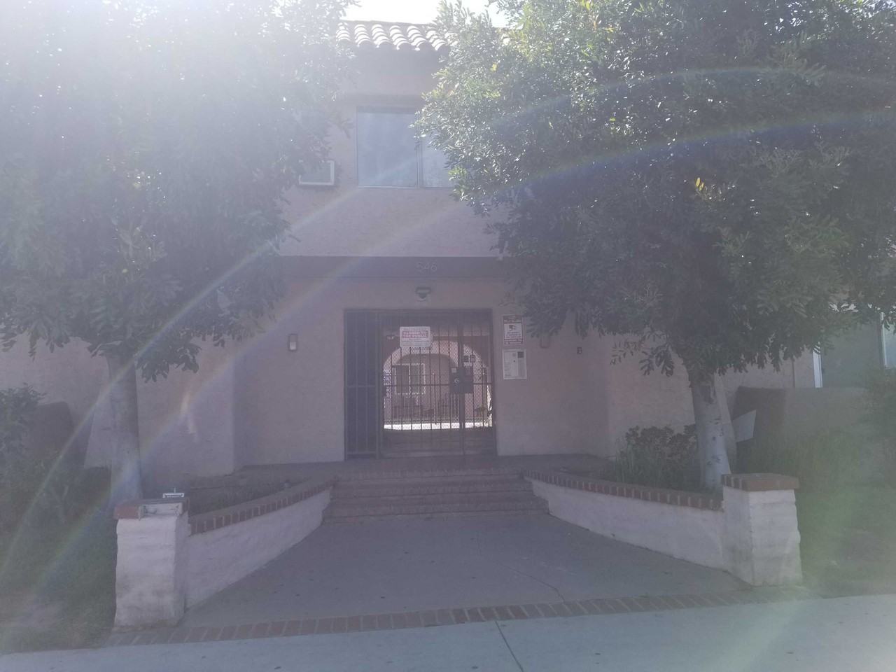 Kester Ave - Photo 2 of 34