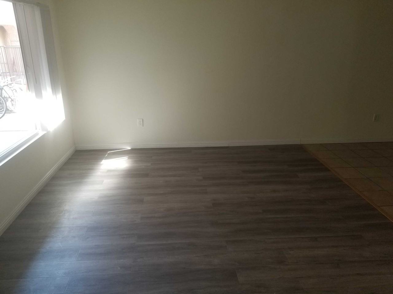 Kester Ave - Photo 6 of 34