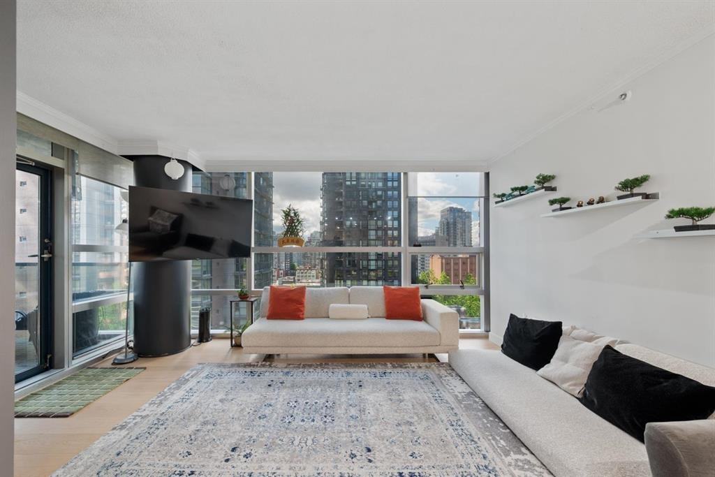 1050 Burrard Street #70X - Photo 2 of 17
