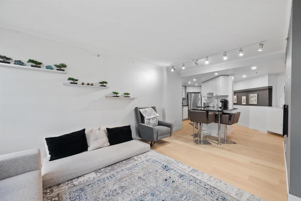1050 Burrard Street #70X - Photo 5 of 17
