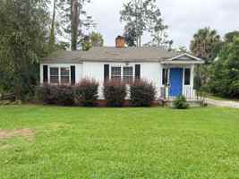 featured image of 1516 Iola Dr