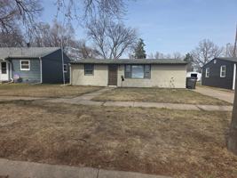 featured image of 2512 W 6th St