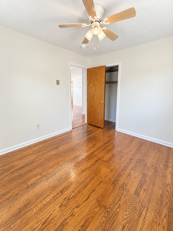 941 Keezletown Rd #101 - Photo 5 of 7