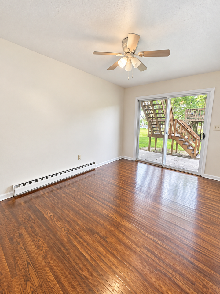 941 Keezletown Rd #101 - Photo 6 of 7