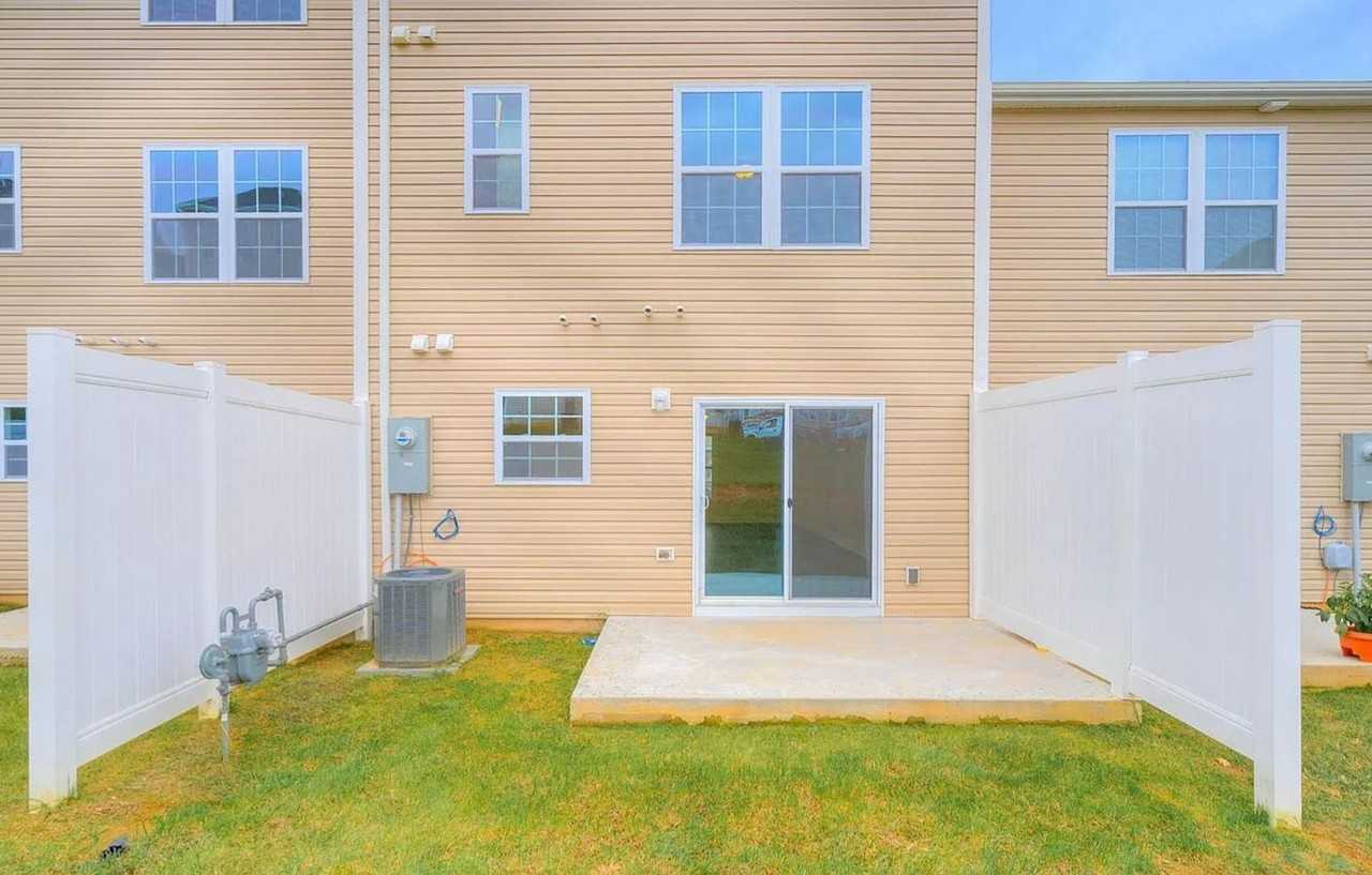 615 Twisted Oak Dr Nw - Photo 2 of 34