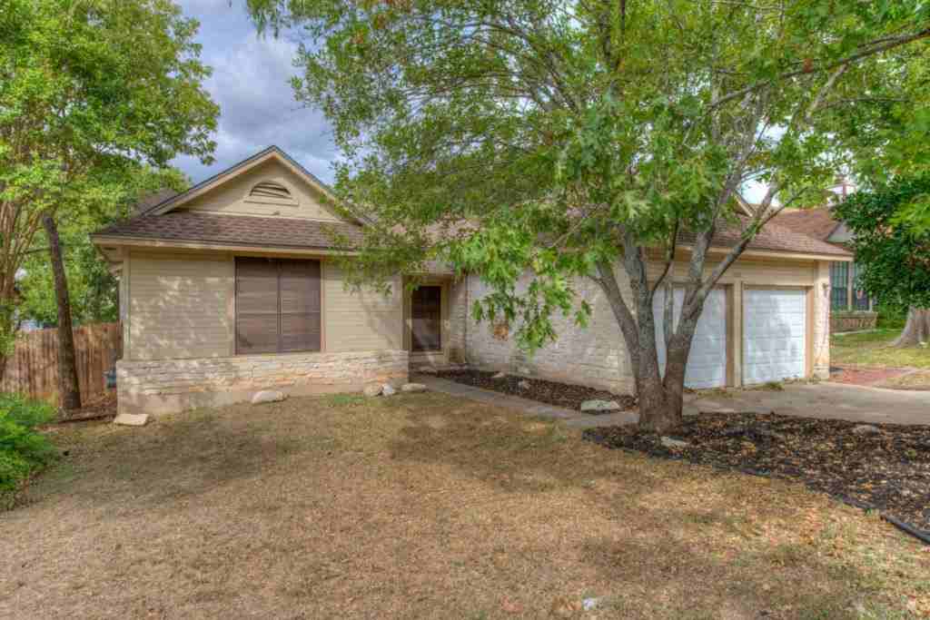 1710 Woodwind Ln - Photo 3 of 16
