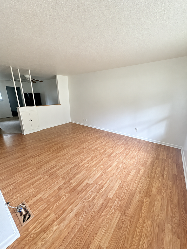7746 Nautical Way - Photo 2 of 9