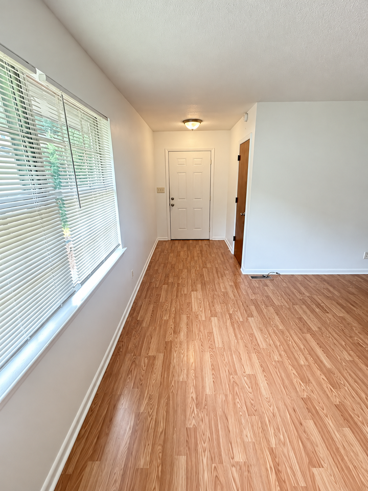 7746 Nautical Way - Photo 3 of 9