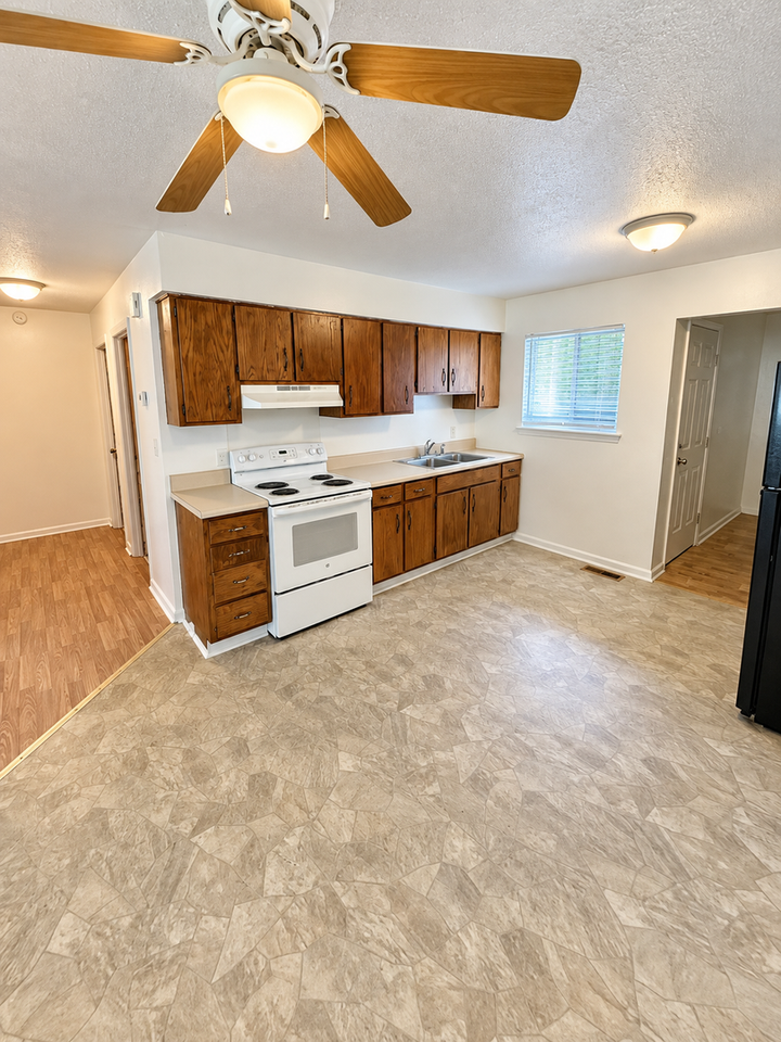 7746 Nautical Way - Photo 5 of 9
