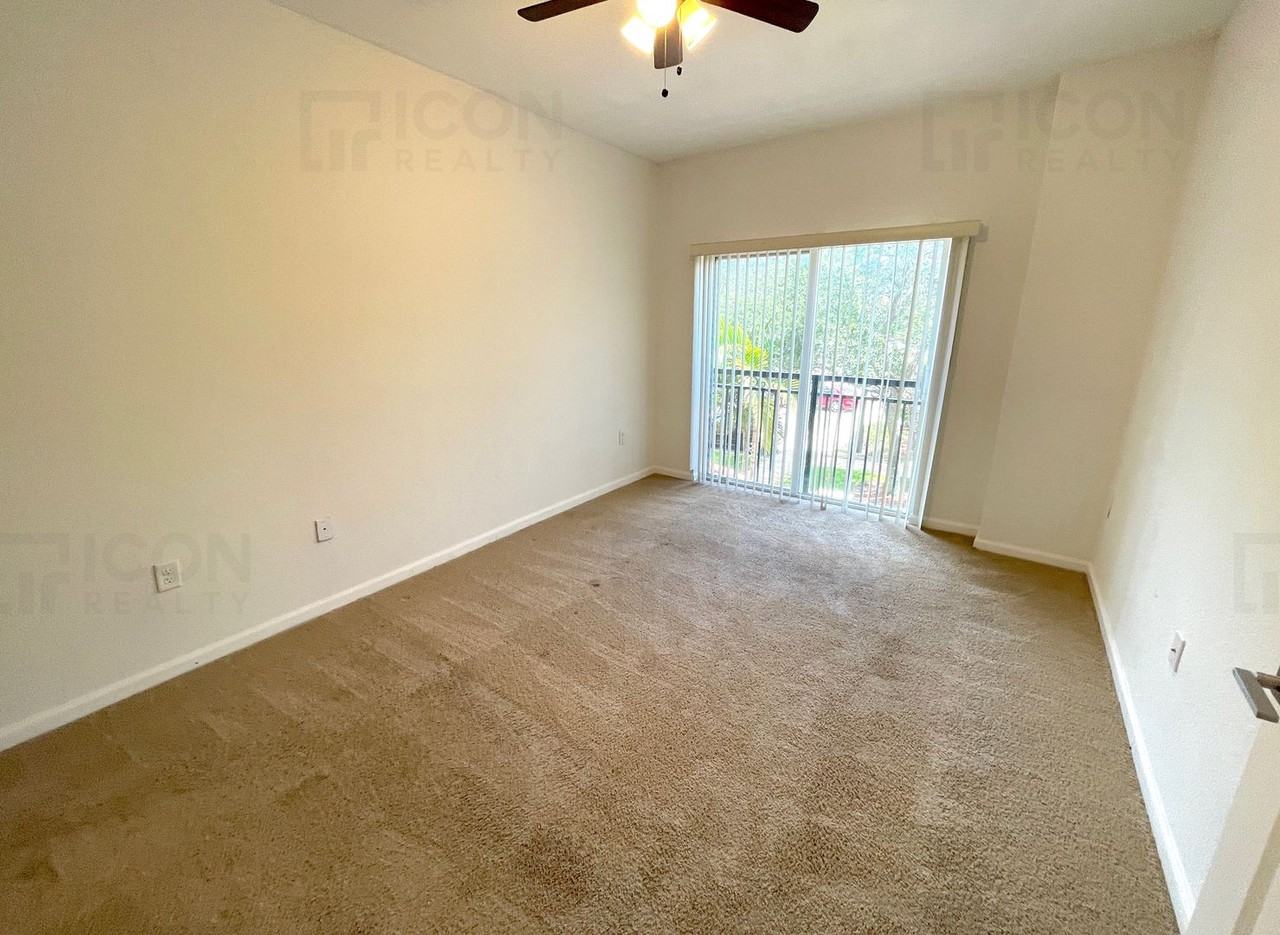3627 Nw 30th Ct - Photo 7 of 11