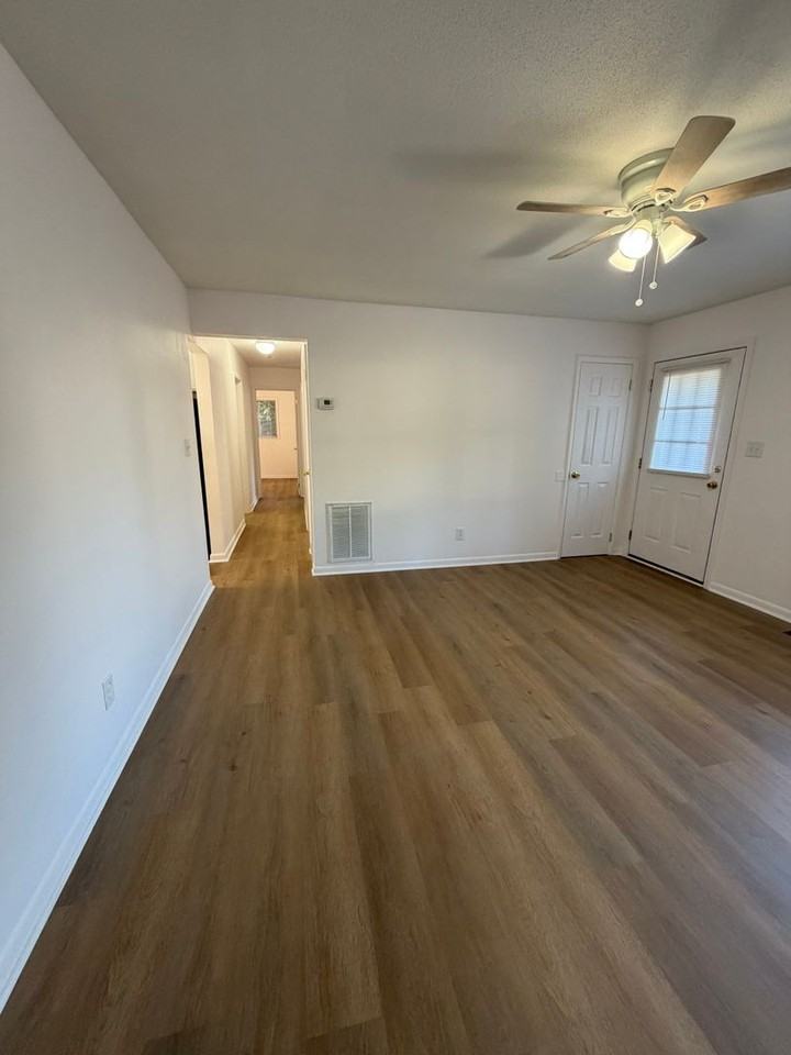 196 Merlin Dr - Photo 6 of 20