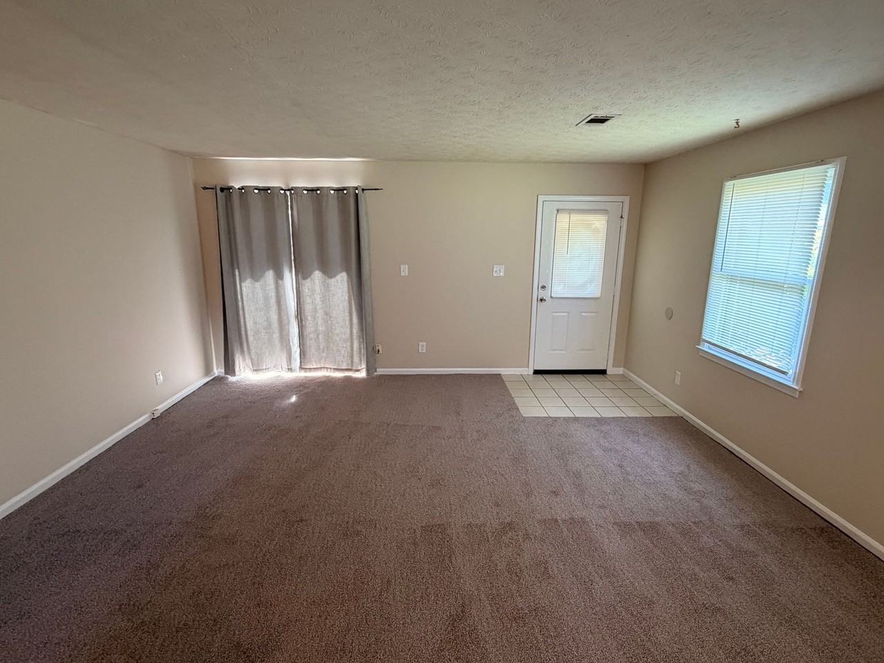 1849 Riverchase Cir Ne - Photo 5 of 18