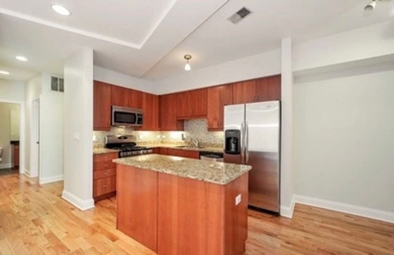 4616 N Kenmore Ave - Photo 6 of 13