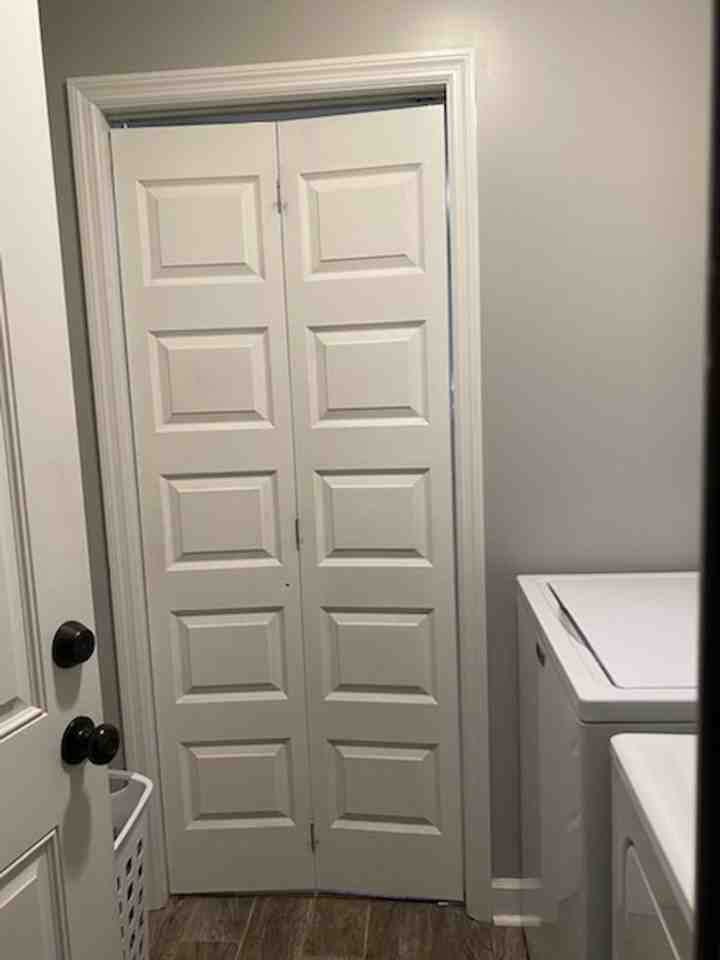 1026 Ridge Ave - Photo 4 of 30