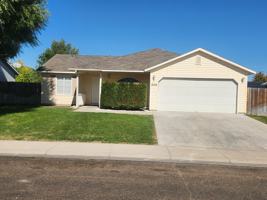 featured image of 2516 E Montana Ave