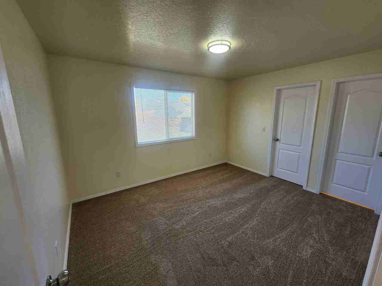2516 E Montana Ave - Photo 5 of 11