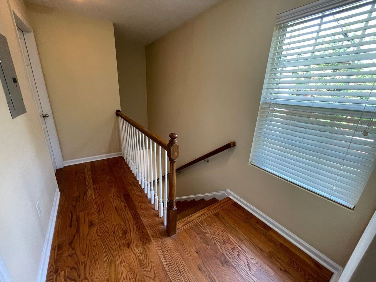 2206 S Milledge Ave - Photo 6 of 12