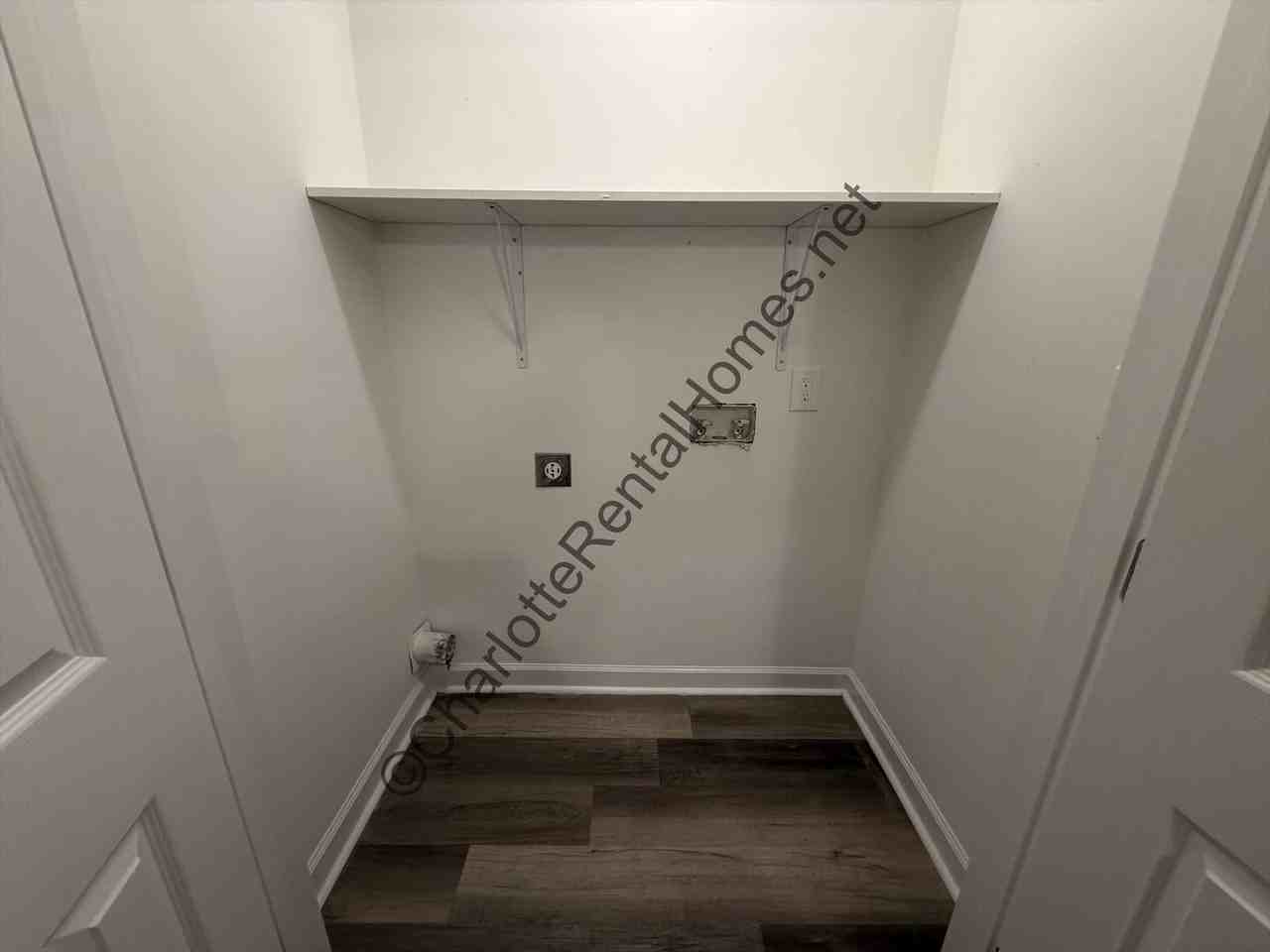 2634 Bradford St - Photo 6 of 12
