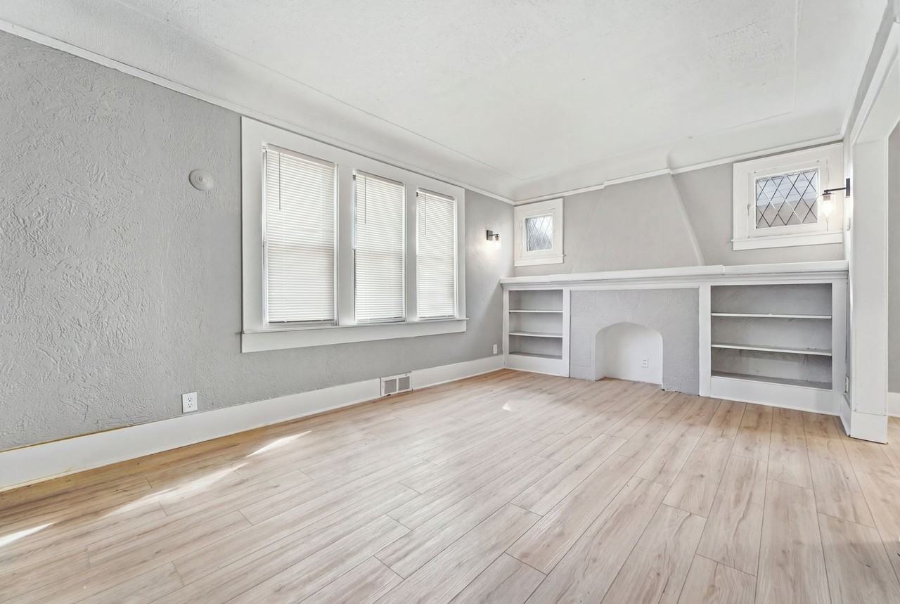 15389 Ardmore St - Photo 3 of 24