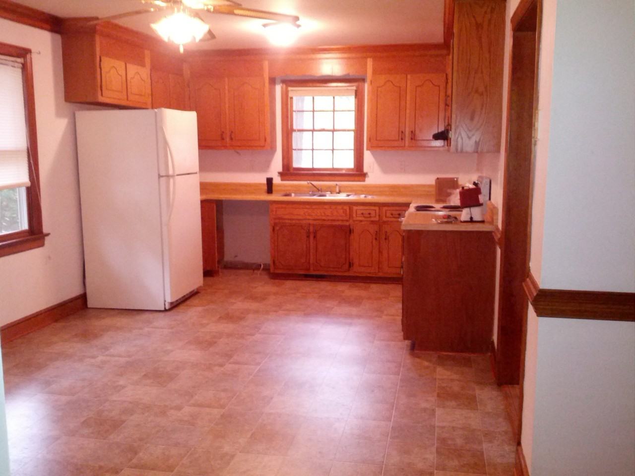 3818 Glen Oaks Ct - Photo 2 of 4