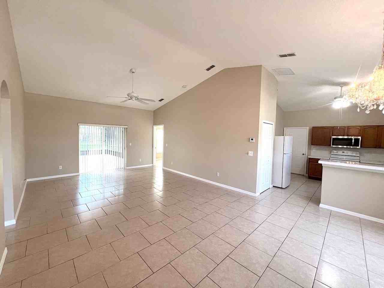123 Florida Park Dr - Photo 5 of 42