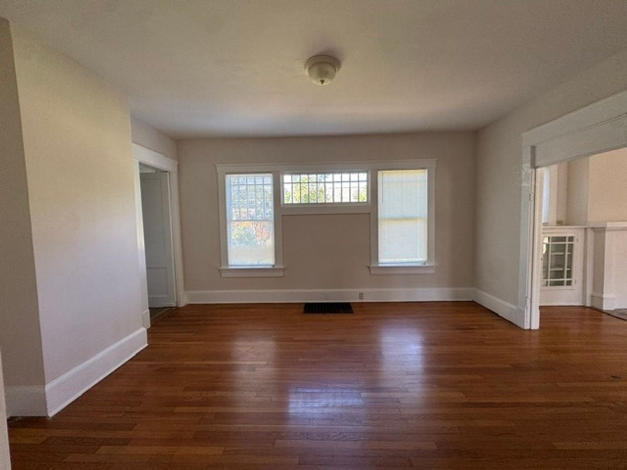 103 N Lewis St - Photo 5 of 15