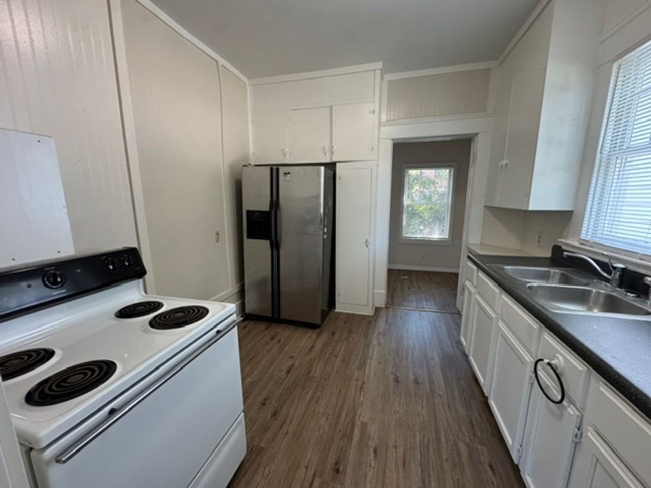 103 N Lewis St - Photo 6 of 15