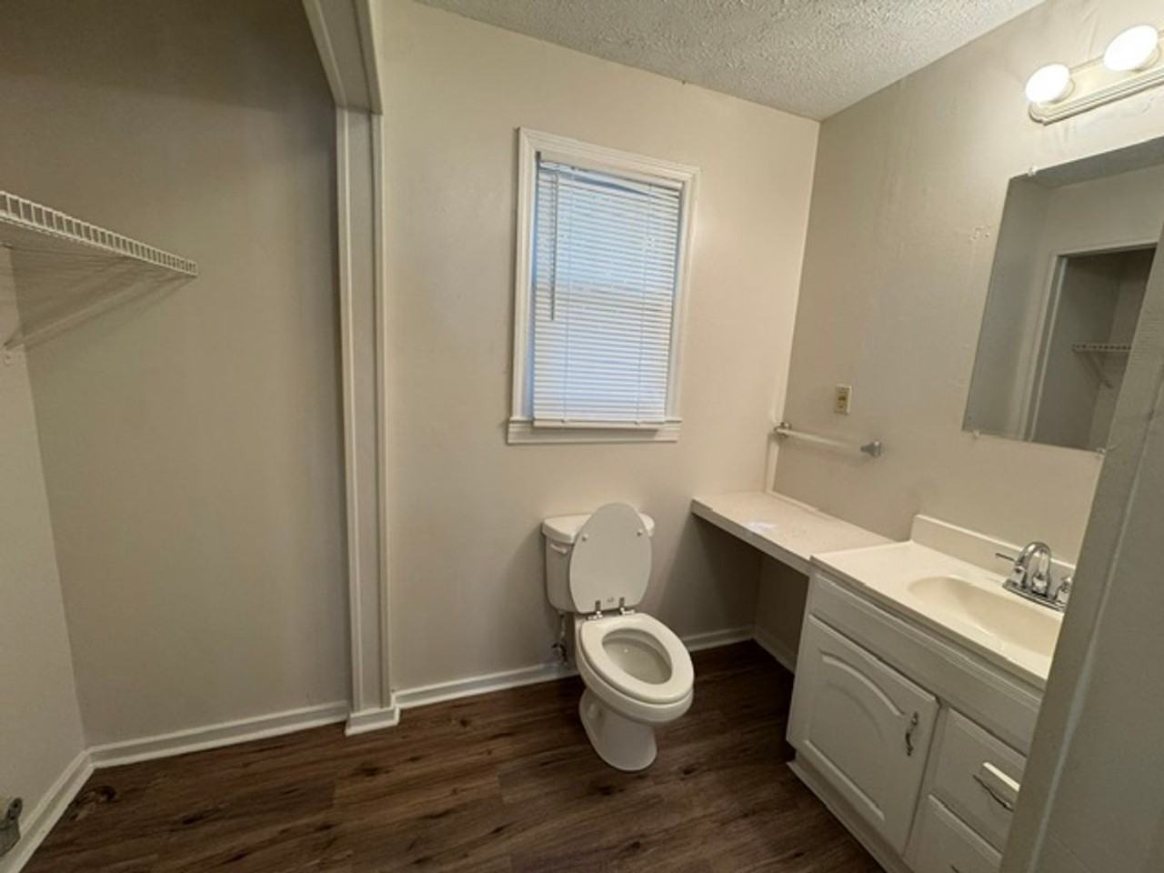 103 N Lewis St - Photo 7 of 15