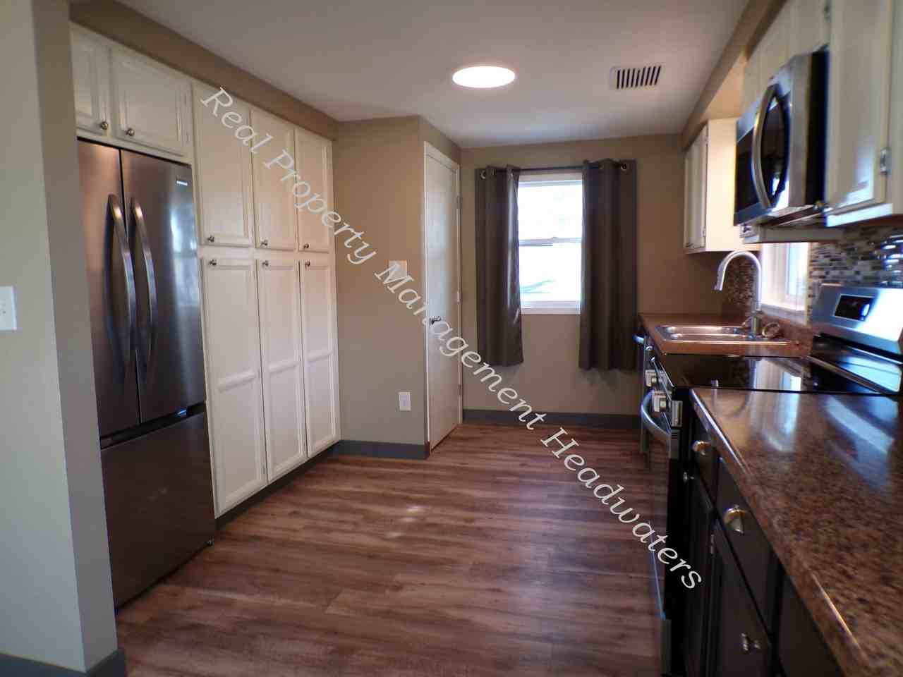 2331 National Ave - Photo 3 of 14