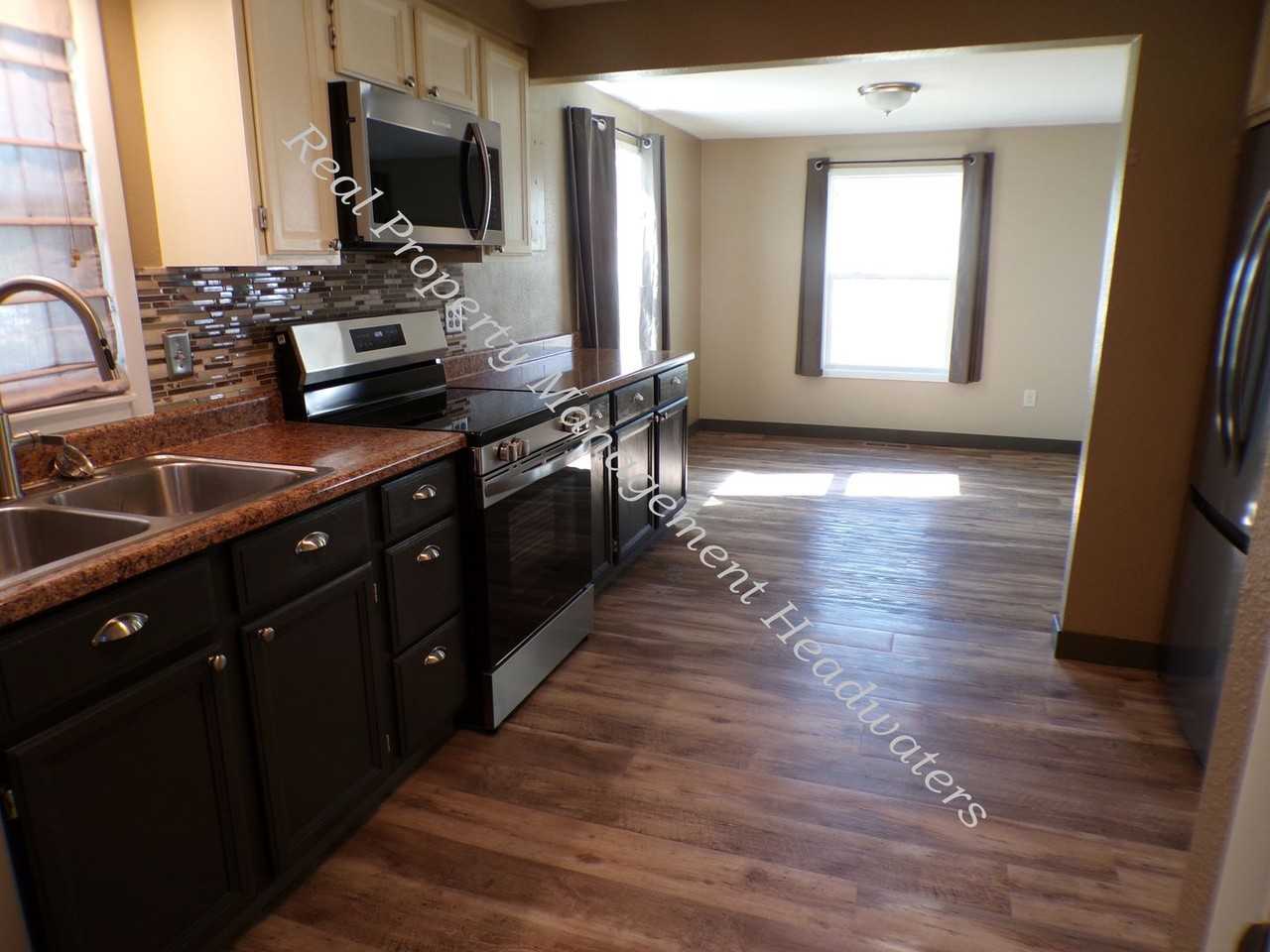 2331 National Ave - Photo 4 of 14
