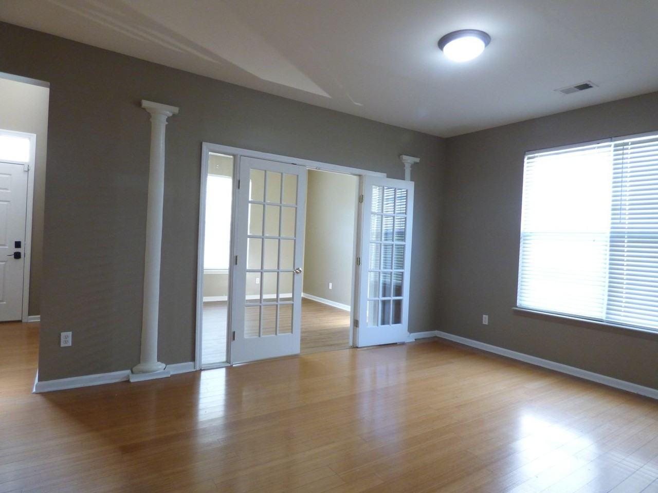 4437 Walnut Creek Dr - Photo 3 of 46